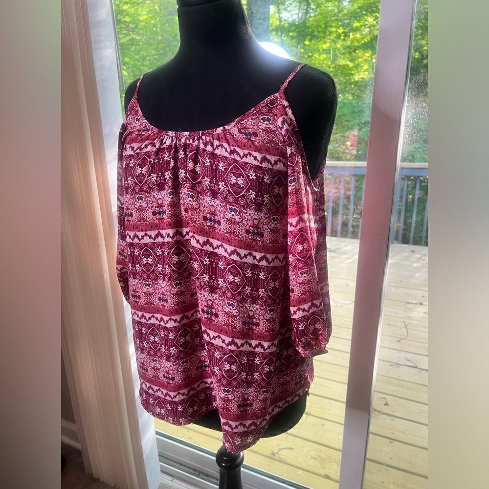 Pink Rose Cold Shoulder Top - Picture 5 of 6